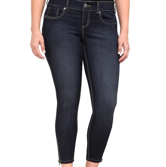 torrid Denim - 16 Torrid Stilletto Skinny Jean with Ankle Zip